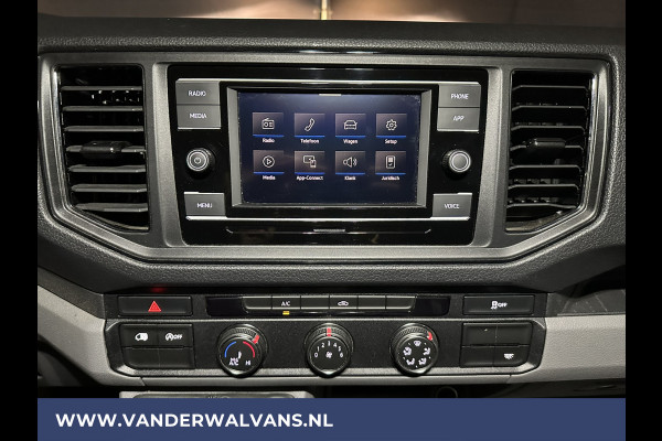 Volkswagen Crafter 2.0 TDI 141pk L3H2 L2H1 Euro6 Airco | Camera | Apple Carplay | Android Auto | 3000kg Trekhaak Bijrijdersbank