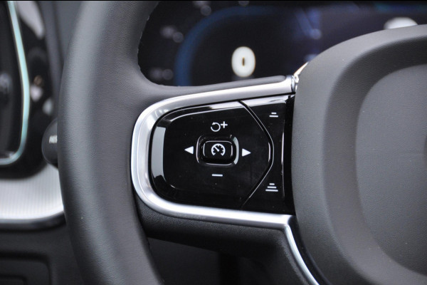 Volvo XC60 T6 350PK Automaat Recharge AWD Plus Bright / Google Infotainment / Parkeersensoren met camera / Lederen Bekleding / Elektrische stoelen met geheugen / Apple carplay / Elektrische achterklep / Keyless entry / Cruise control /