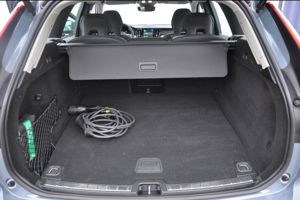 Volvo XC60 T6 350PK Automaat Recharge AWD Plus Bright / Google Infotainment / Parkeersensoren met camera / Lederen Bekleding / Elektrische stoelen met geheugen / Apple carplay / Elektrische achterklep / Keyless entry / Cruise control /