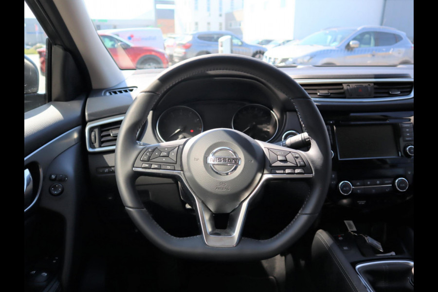 Nissan QASHQAI 1.3 DIG-T N-Connecta | Panoramadak