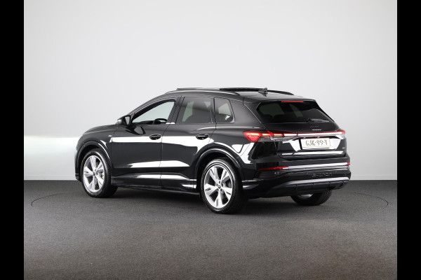 Audi Q4 e-tron 45 quattro S Edition 82 kWh 286pk | Panoramadak | 20 inch Lichtmetalen velgen | Assistentiepakket plus