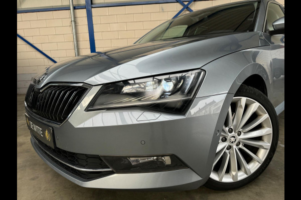 Škoda Superb Combi 1.8 TSI Style AUT|LEDER|ELEK TREKHAAK NETTE AUTO!