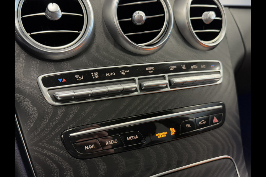 Mercedes-Benz C-Klasse Estate 300 e Business Solution AMG 320 PK Panorama Sfeerverlichting Trekhaak Navigatie, Apple carplay Headup 2 Jaar garantie mogelijk* ( vraag naar de voorwaarde)