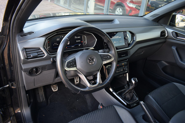 Volkswagen T-Cross 1.0 TSI Business R | 2x R-Line | Trekhaak | CarPlay | Virtual | Stoelverw.