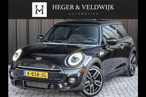 MINI Mini 2.0 COOPER S HAMMERSMITH | NL AUTO | 1e EIGENAAR | 3525KM! | PANORAMADAK | SPORSTOEL | CAMERA | HARMAN/KARDON | AMBIANCE INTERIE