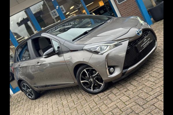 Toyota Yaris 1.5 Hybrid Bi-Tone Plus 2018 AUT NAVI CLIMA NAP