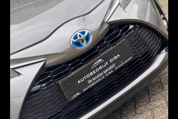 Toyota Yaris 1.5 Hybrid Bi-Tone Plus 2018 AUT NAVI CLIMA NAP