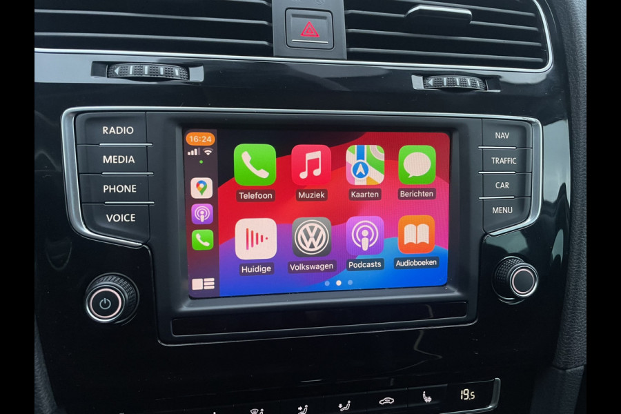 Volkswagen GOLF Variant 1.4 TSI Connected Series R-Line | Trekhaak | Navi | Camera | PDC | Carplay | Cruise