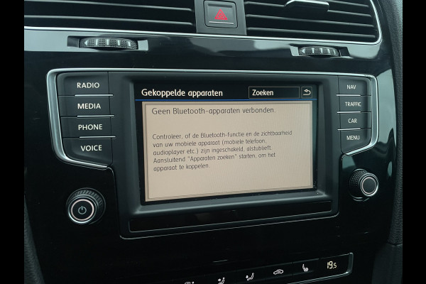 Volkswagen GOLF Variant 1.4 TSI Connected Series R-Line | Trekhaak | Navi | Camera | PDC | Carplay | Cruise