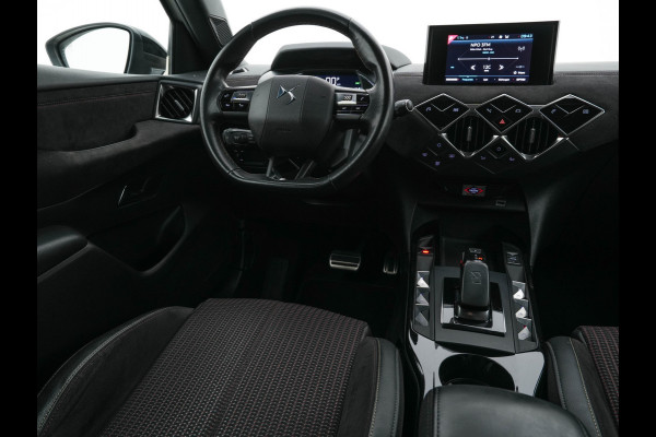 DS DS 3 Crossback E-Tense So Chic Performance-Pack 50 kWh [ 3-Fase ] (INCL-BTW) *LEATHER-MICROFIBRE | DIGI-COCKPIT | SPORT-SEATS | CARPLAY | DAB+ | ECC | LANE-ASSIST | PDC | CCS-FASTLOADER | CRUISE | 17"ALU**