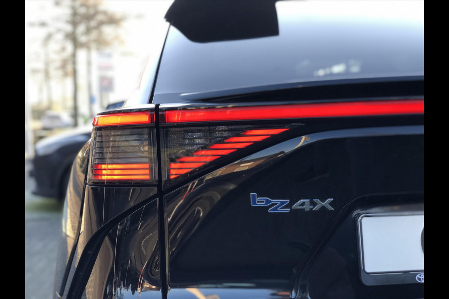 Toyota Bz4x 71,4 kWh 204pk Dynamic | Groot scherm, 360 Camera, Parkeersensoren, Elektrische achterklep, LED, Stoel + Stuurverwarming Toyota Bz4x 71,4 kWh 204pk Dynamic | Groot scherm, 360 Camera, Parkeersensoren, Elektrische achterklep, LED, Stoel + Stuurverwarming