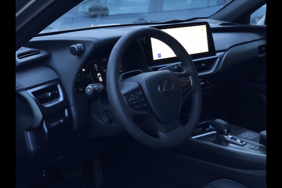 Lexus UX 300h 199pk F Sport Design | Nieuw model, Groot scherm, Dodehoekherkenning, Parkeersensoren, Stoel + Stuurverwarming, 18inch