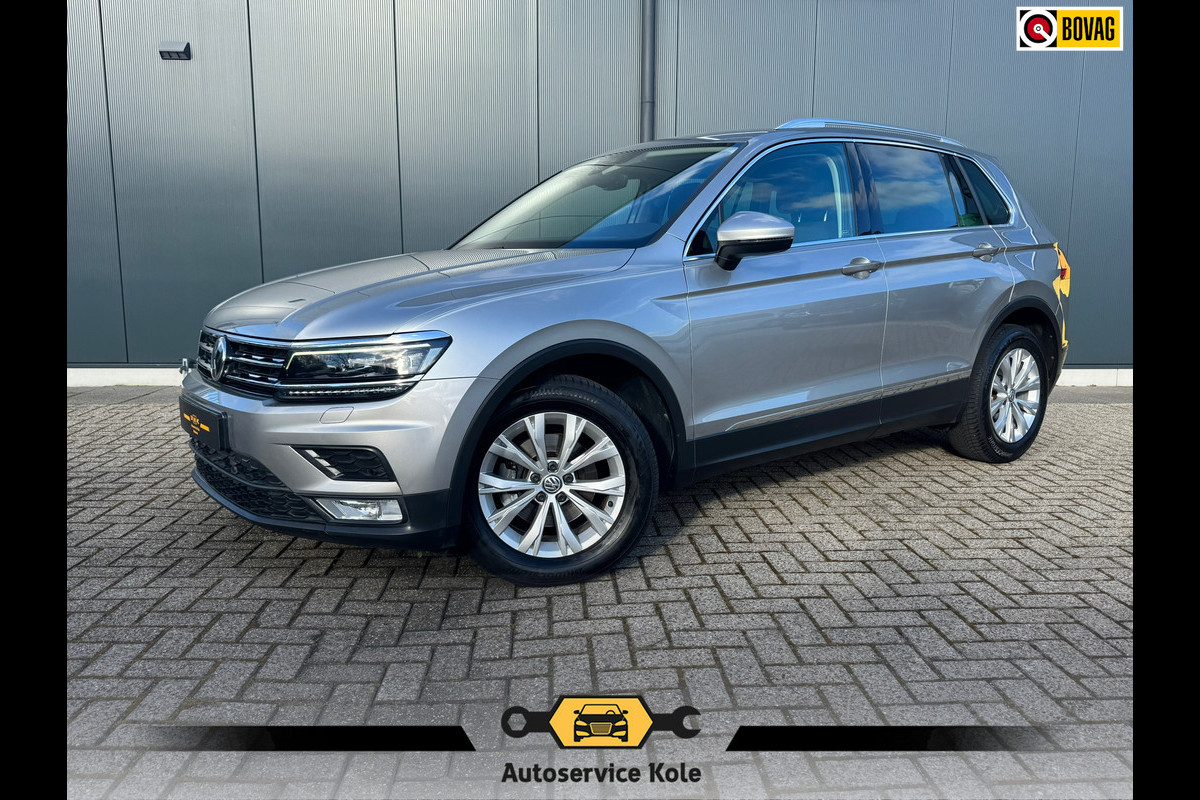 Volkswagen Tiguan 1.4 TSI ACT Connected Series * Cruise * Trekhaak * AppleCarPlay * Visueel cockpit *