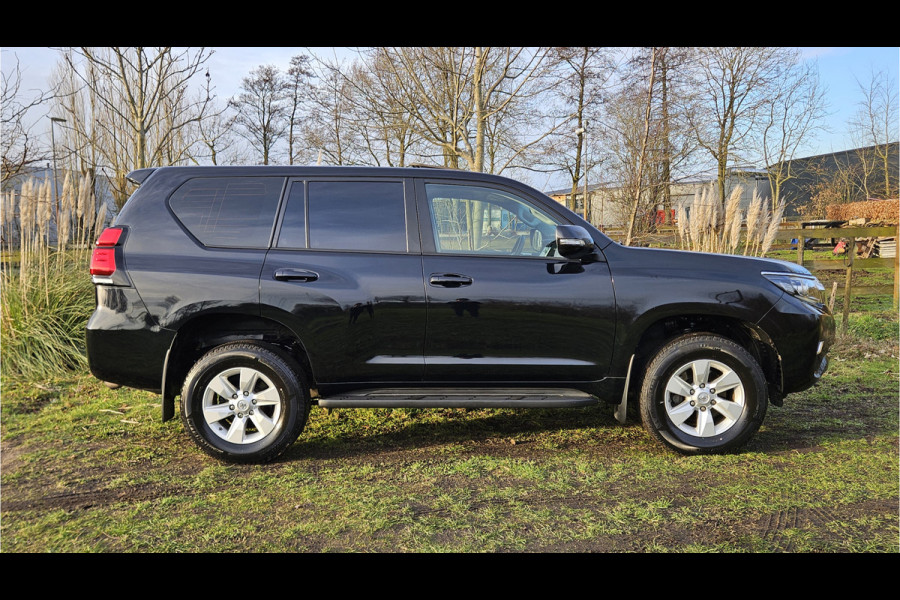 Toyota Land Cruiser 2.8 D-4D Challenger Blind van