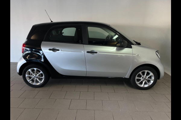 Smart Forfour 1.0 Business Solution AIRCO CRUISE BLUETOOTH ELEK RAMEN CENT VERG LM VELGEN PRIVACYGLAS ZEER NETTE AUTO