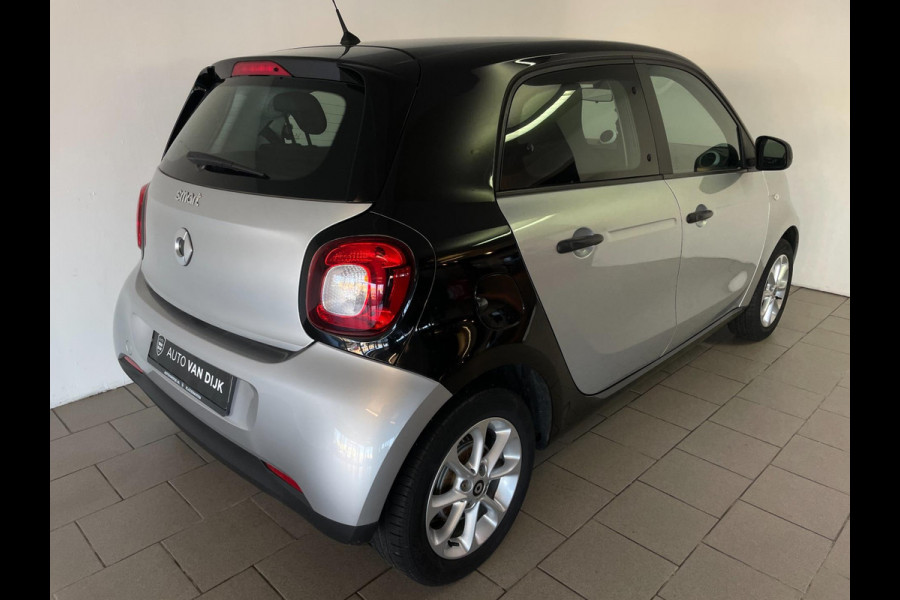 Smart Forfour 1.0 Business Solution AIRCO CRUISE BLUETOOTH ELEK RAMEN CENT VERG LM VELGEN PRIVACYGLAS ZEER NETTE AUTO