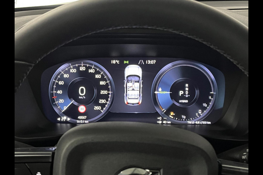 Volvo XC40 Recharge T4 R-Design | Open dak | Adapt. Cruise | Keyless | Stuur-/Stoel verwarming