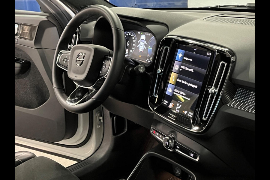 Volvo XC40 T5 Recharge R-Design | Open dak | Adapt. Cruise | Harman/Kardon | Keyless | Stuur-/Stoel verwarming