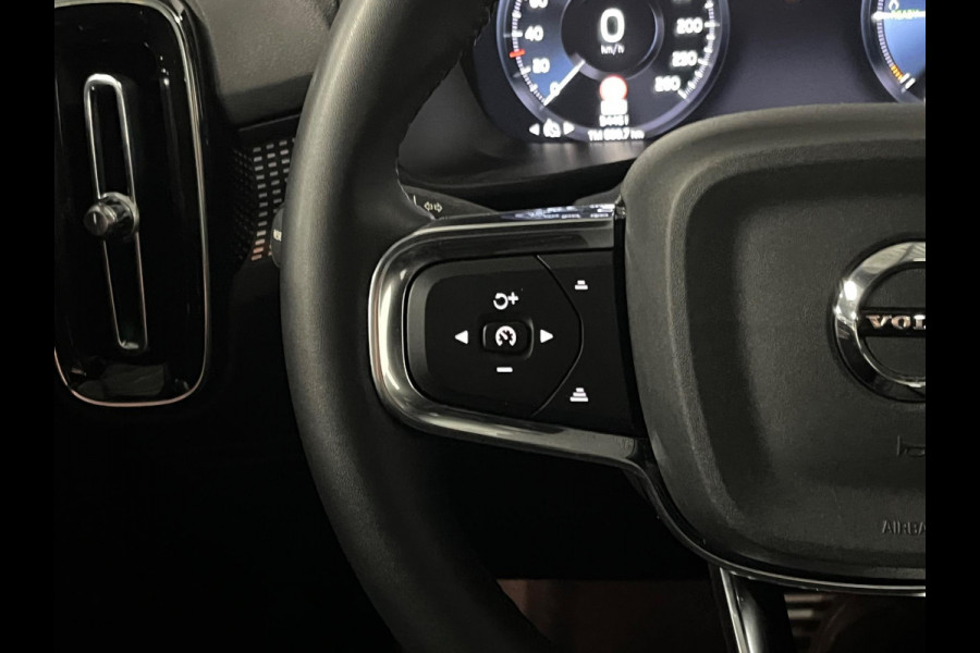 Volvo XC40 T5 Recharge R-Design | Open dak | Adapt. Cruise | Harman/Kardon | Keyless | Stuur-/Stoel verwarming