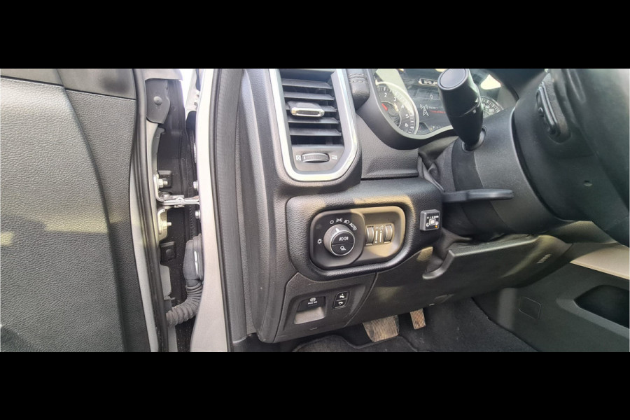 Dodge Ram 1500 5.7 V8 4x4 Crew Cab 5'7 Laramie | Pano | 360cam Volle Auto