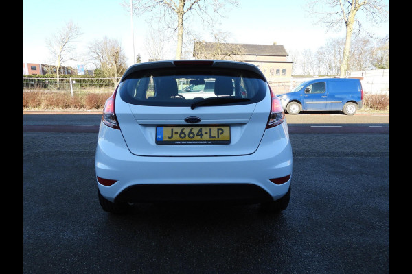 Ford Fiesta 1.0 Style Essential NAVI/AIRCO/BLUETOOTH!