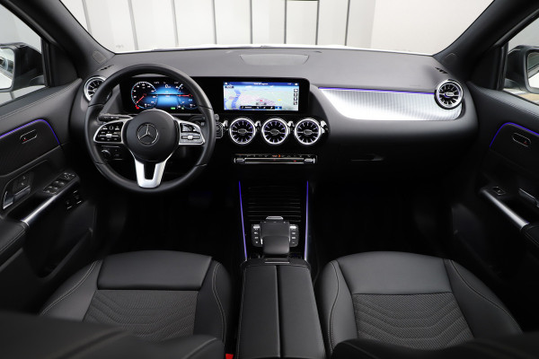 Mercedes-Benz GLA 250 e Luxury Line | Aut8 | 218PK | Panoramadak | Keyles-go | Sfeerverlichting | Widescreen | Stoelverw. | Led | 2023.