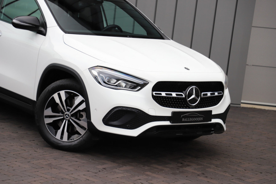 Mercedes-Benz GLA 250 e Luxury Line | Aut8 | 218PK | Panoramadak | Keyles-go | Sfeerverlichting | Widescreen | Stoelverw. | Led | 2023.