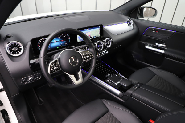 Mercedes-Benz GLA 250 e Luxury Line | Aut8 | 218PK | Panoramadak | Keyles-go | Sfeerverlichting | Widescreen | Stoelverw. | Led | 2023.