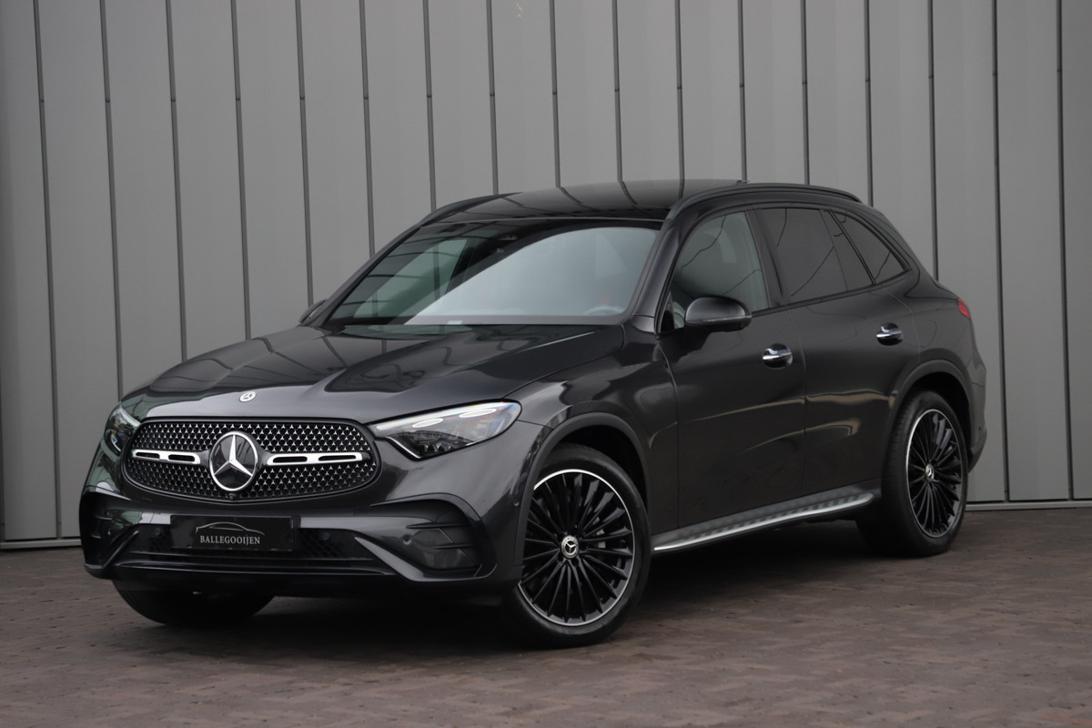 Mercedes-Benz GLC 300 AMG 4-Matic Aut9 258PK | Head-up | Keyles-go | Burmester | Pano | Sfeerverlichting | Digital-light | 2023.