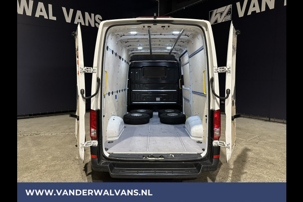 Volkswagen Crafter 2.0 TDI 141pk L3H3 L2H2 Euro6 Airco | Camera | Adaptieve Cruisecontrol | Apple Carplay Android Auto, Parkeersensoren, Stoelverwarming, Bijrijdersbank