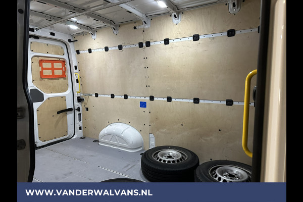 Volkswagen Crafter 2.0 TDI 141pk L3H3 L2H2 Euro6 Airco | Camera | Adaptieve Cruisecontrol | Apple Carplay Android Auto, Parkeersensoren, Stoelverwarming, Bijrijdersbank