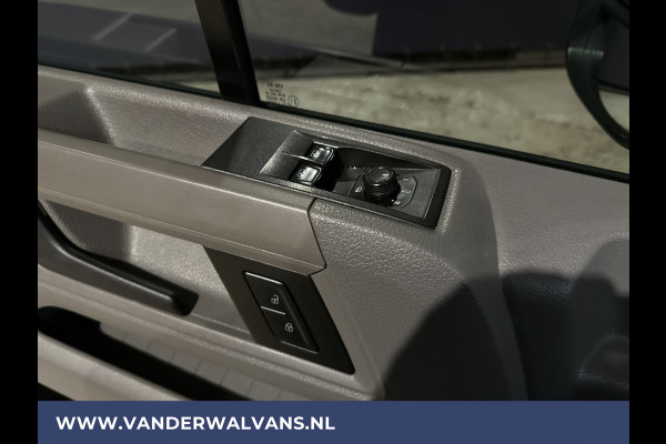 Volkswagen Crafter 2.0 TDI 141pk L3H3 L2H2 Euro6 Airco | Camera | Adaptieve Cruisecontrol | Apple Carplay Android Auto, Parkeersensoren, Stoelverwarming, Bijrijdersbank