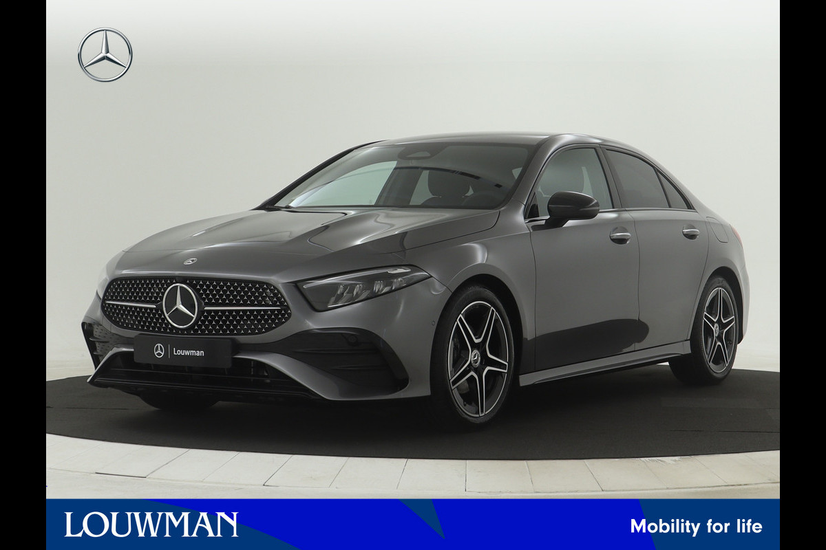 Mercedes-Benz A-Klasse 180 Star Edition AMG Line | Nightpakket | Dodehoekassistent | Sfeerverlichting | Parkeerpakket met achteruitrijcamera | Extra USB-poorten | Draadloos oplaadsysteem voor Smartphone | KEYLESS GO-comfortpakket |