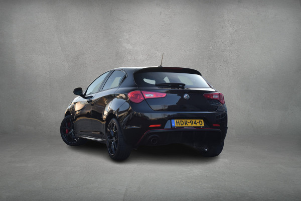 Alfa Romeo Giulietta 1.4 Turbo Sport | Apple CarPlay | Alcantara | Stoelverw. | 18'' LM