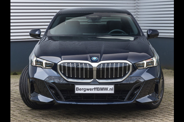 BMW 5 Serie 530e M-Sport - Pano - Driving Ass Prof - Stoelventilatie - Harman Kardon