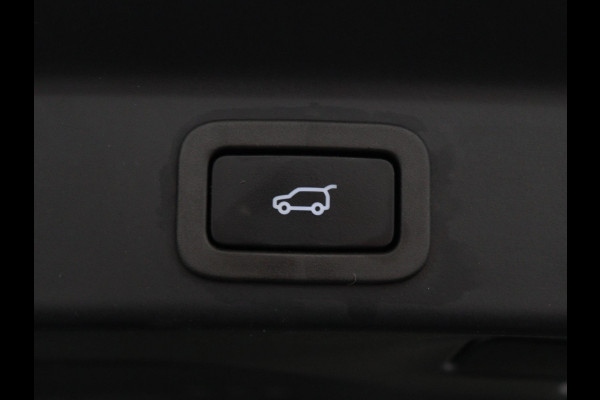 Jaguar F-Pace P400e PHEV R-Dynamic SE