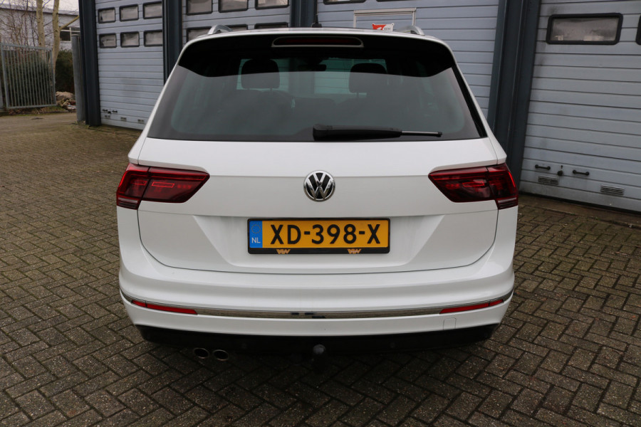 Volkswagen Tiguan 1.5 TSI ACT Highline Business R-line Panodak Virtual cockpit Navi Led T-haak Bj:2019