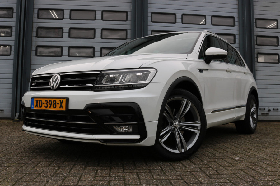 Volkswagen Tiguan 1.5 TSI ACT Highline Business R-line Panodak Virtual cockpit Navi Led T-haak Bj:2019