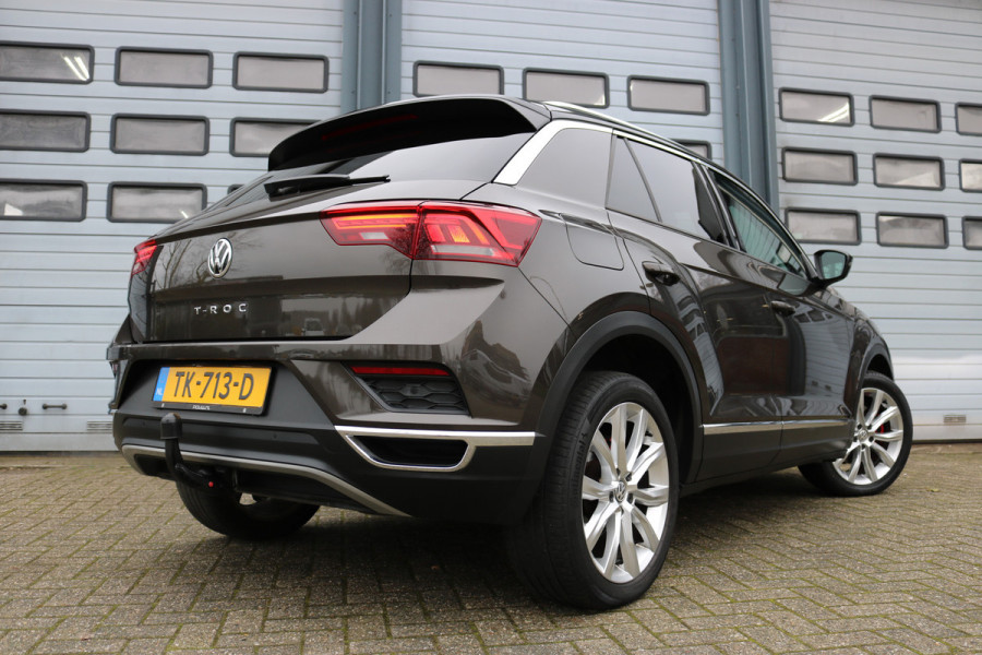 Volkswagen T-Roc 1.5 TSI Sport Xenon Led Navi Virtual cockpit Panodak T-haak 150pk!!