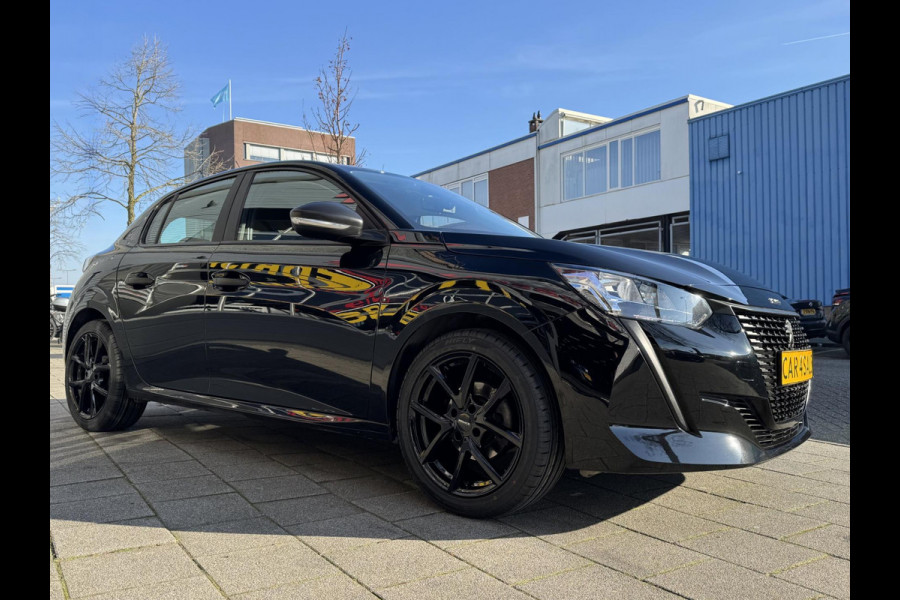 Peugeot 208 1.2 PureTech BLACK - Airco I Comfort pakket I Nwe Sport velgen I Veiligheids pakket I 61.000 KM Dealer onderhouden