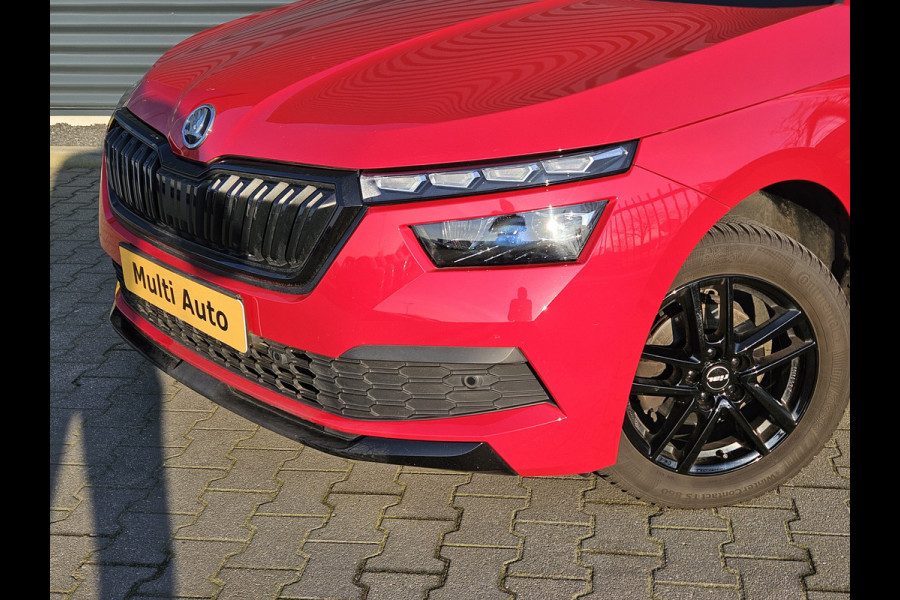 Škoda Kamiq 1.0 TSI Monte Carlo DSG Rood Metallic | Panodak | Camera | RS Sportstoelen Verwarmd | 18"L.M |  LED | Carplay | El. Achterklep |DAB | Cruise Control |