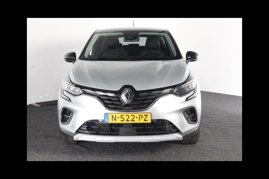 Renault Captur 1.3 TCe 140 Intens / navigatie pakket.