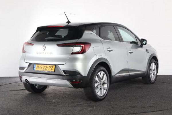 Renault Captur 1.3 TCe 140 Intens / navigatie pakket.