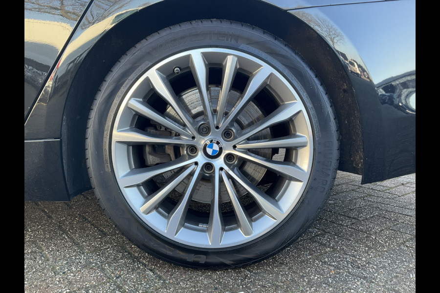 BMW 5 Serie 540i 340pk xDrive Orig-NL Leer HeadUp Memory Ambiance Trekh High Executive 4x4