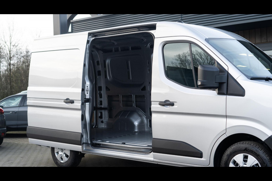 Renault Master T35 2.0 dCi 150 L2H2 Extra | Nieuw Model | Camera | Parkeersensoren | Apple Carplay