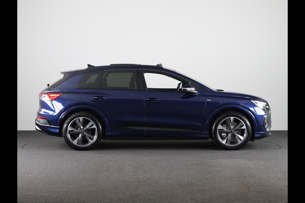 Audi Q4 e-tron 45 quattro S Edition 82 kWh Private lease vanaf €895,- pm | 286pk | Panoramadak | 20 Inch Lichtmetalen velgen | Matrix Led koplampen