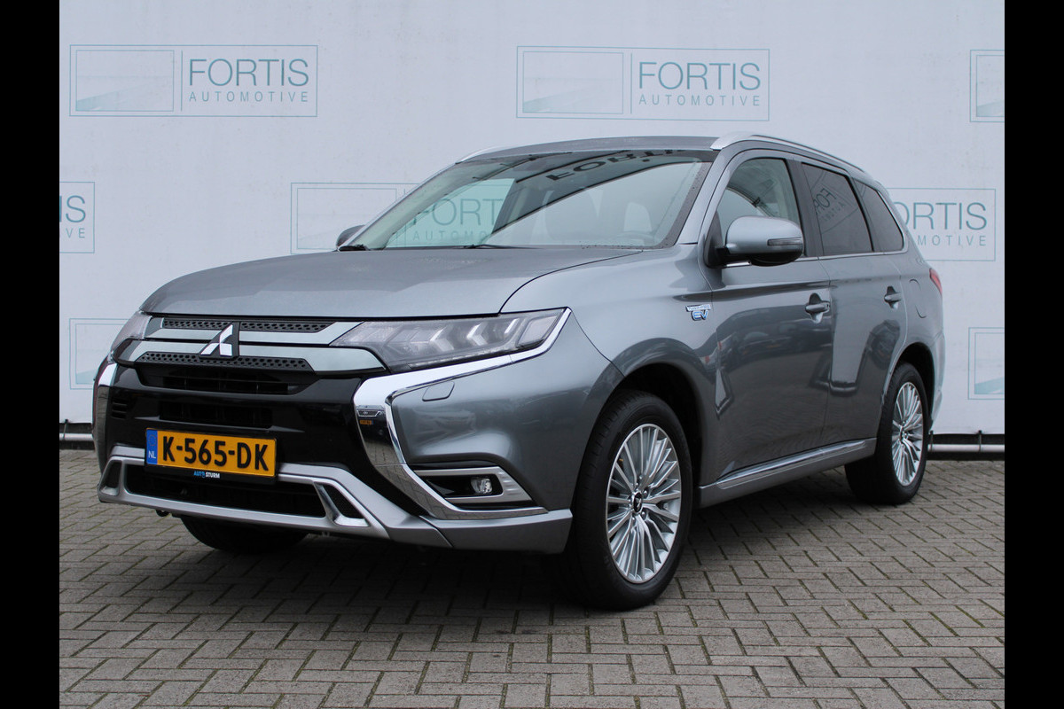 Mitsubishi Outlander 2.4 PHEV Pure+ NL AUTO | CAMERA | TREKHAAK | STOELVERW |