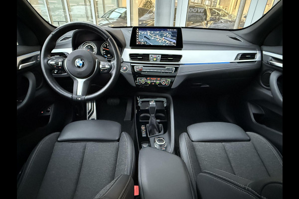 BMW X1 xDrive25e High executive M sport |Pano|Ad.Cruise|HUD|Carplay|Sfeer|Stoel/Stuur Verw|