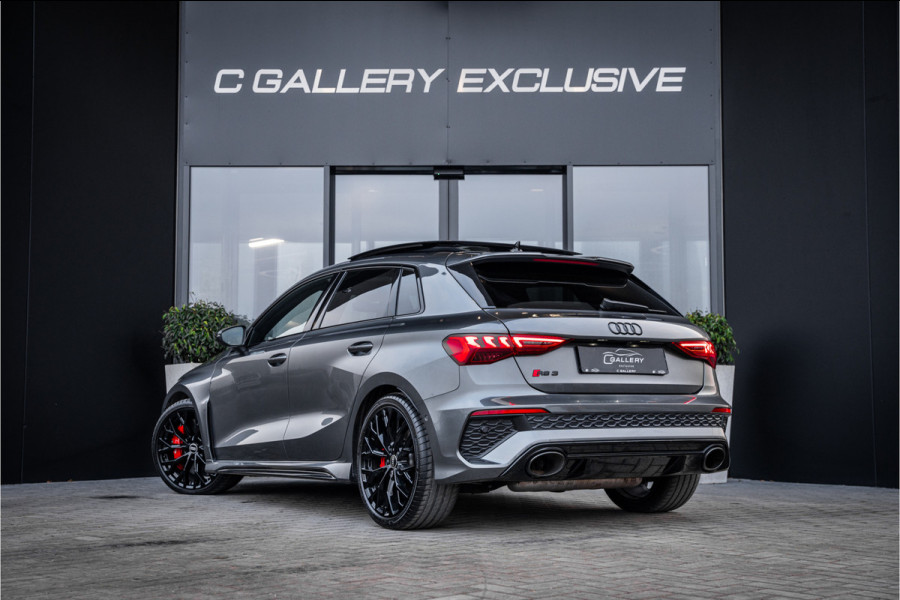 Audi RS3 Sportback 2.5 TFSI quattro - RS Dynamic + l Ceramic l 360 cam l Panorama