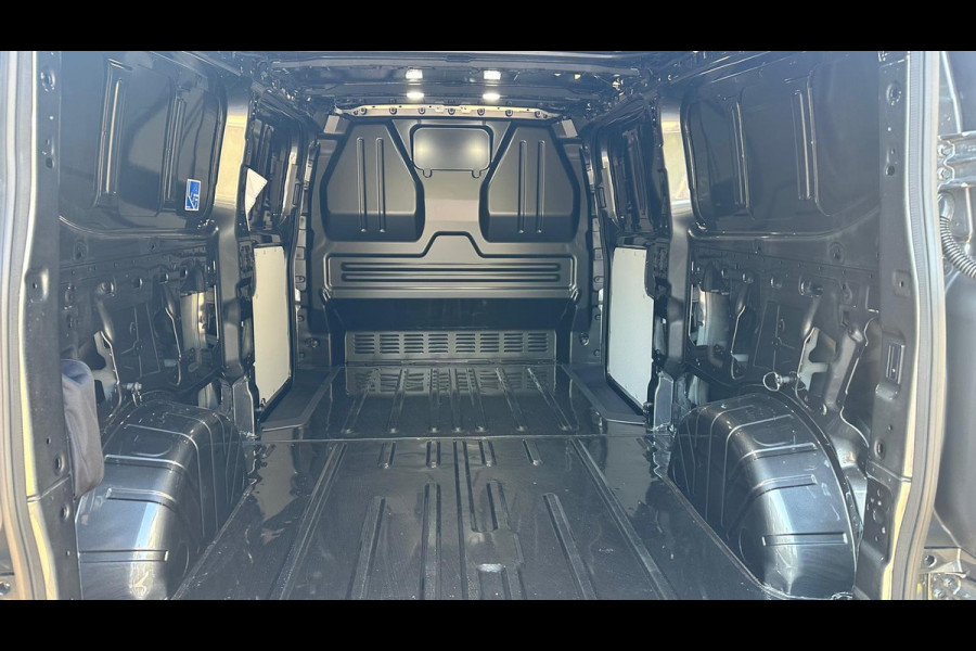 Ford Transit Custom 320 2.0 TDCI L2H1 Trend Automaat 136pk | Adaptive cruise control |  8-weg bestuurderstoel + passagiersbank| Stoelverwarming | Dodehoeksensoren | Navigatie | Elektrische inklapbare spiegels | 16 inch lichtmetalen velgen | Full LED | Dual-zone climate control | LED laadruimteverlichting